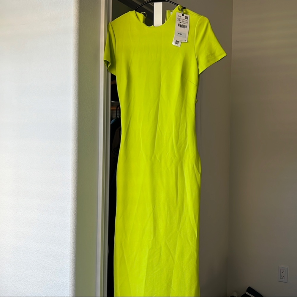 Zara Green Midi Sheath Dress Short Sleeve Crew Neck